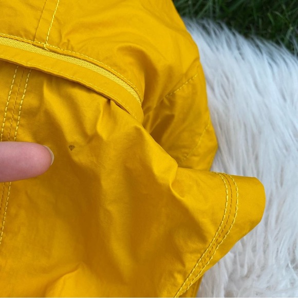 ATHLETA Yellow Water Resistant Hooded Fully Lined Vest XXS - Picture 7 of 7